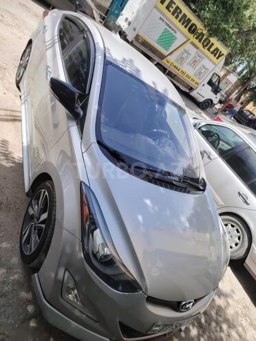 Hyundai Elantra 2015, 135,185 km - 1.8 л - Bakı
