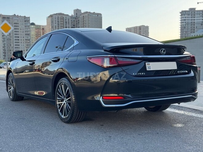 Lexus ES 300h 2022, 28,000 km - 2.5 l - Bakı