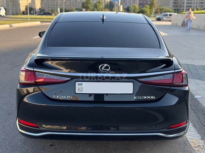 Lexus ES 300h 2022, 28,000 km - 2.5 l - Bakı