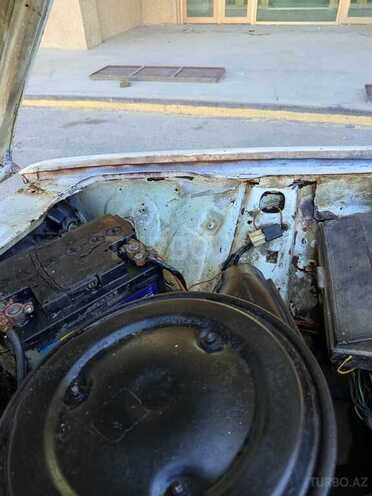 LADA (VAZ) 2107 1982, 86,000 km - 1.6 l - Salyan