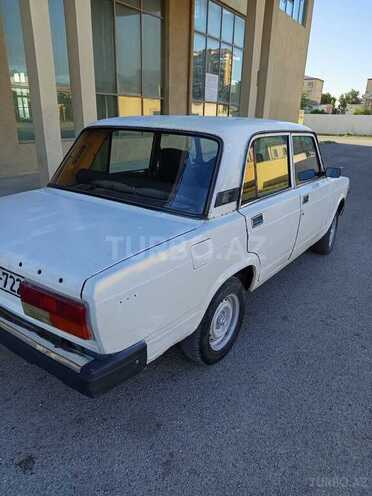 LADA (VAZ) 2107 1982, 86,000 km - 1.6 l - Salyan