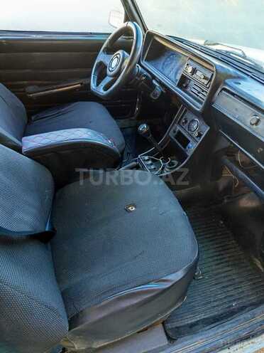LADA (VAZ) 2107 1982, 86,000 km - 1.6 l - Salyan