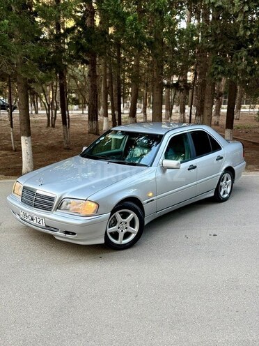 Mercedes C 200 2000, 280,000 km - 2.0 л - Sumqayıt