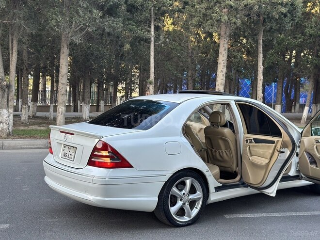 Mercedes C 240 2002, 298,853 km - 2.6 л - Bakı