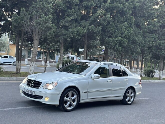 Mercedes C 240 2002, 298,853 km - 2.6 л - Bakı
