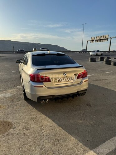 BMW 520 2012, 240,000 km - 2.0 l - Bakı