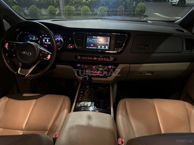 Kia Carnival 2016, 158,000 km - 2.2 l - Bakı