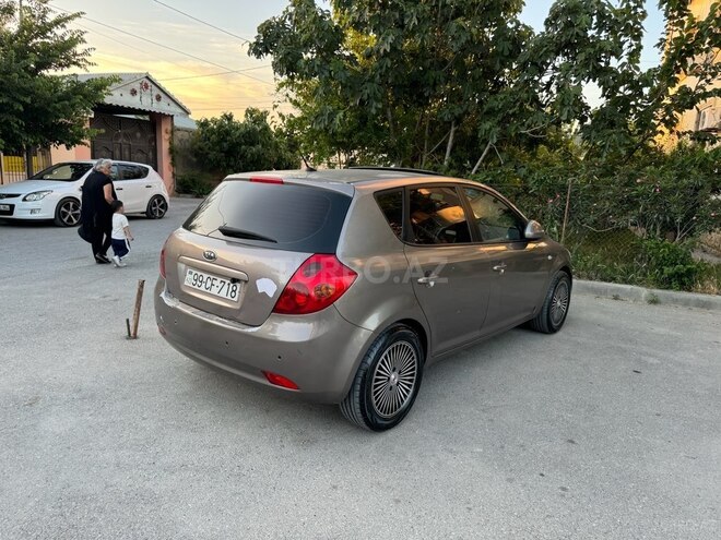 Kia Ceed 2007, 330,000 km - 1.6 l - Bakı