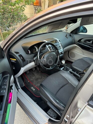 Kia Ceed 2007, 330,000 km - 1.6 l - Bakı