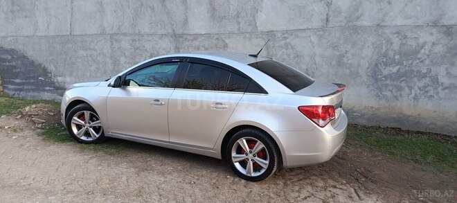 Chevrolet Cruze 2011, 220,000 km - 1.4 л - Şəki