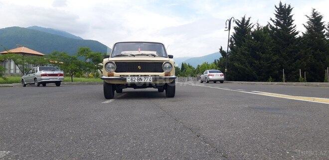 LADA (VAZ) 21011 1980, 99,302 km - 1.3 l - Qax
