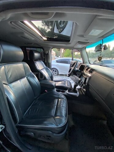 Hummer H3-16