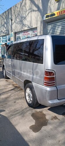 Mercedes Vito 111 2000, 458,965 km - 2.2 l - Samux