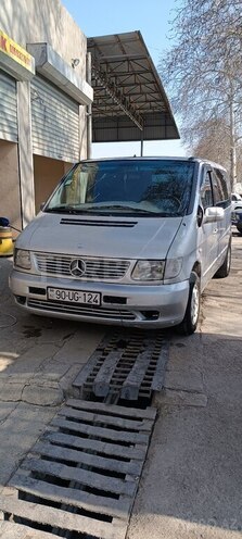 Mercedes Vito 111 2000, 458,965 km - 2.2 l - Samux