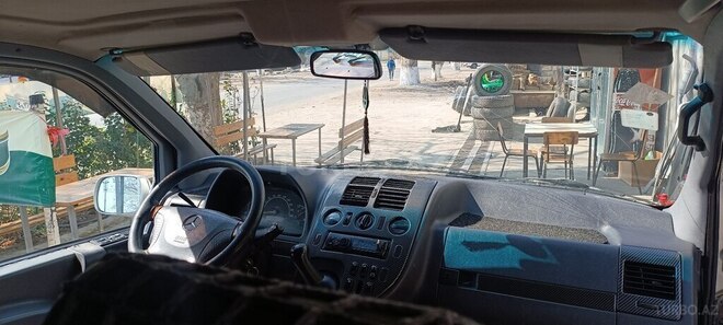 Mercedes Vito 111 2000, 458,965 km - 2.2 l - Samux