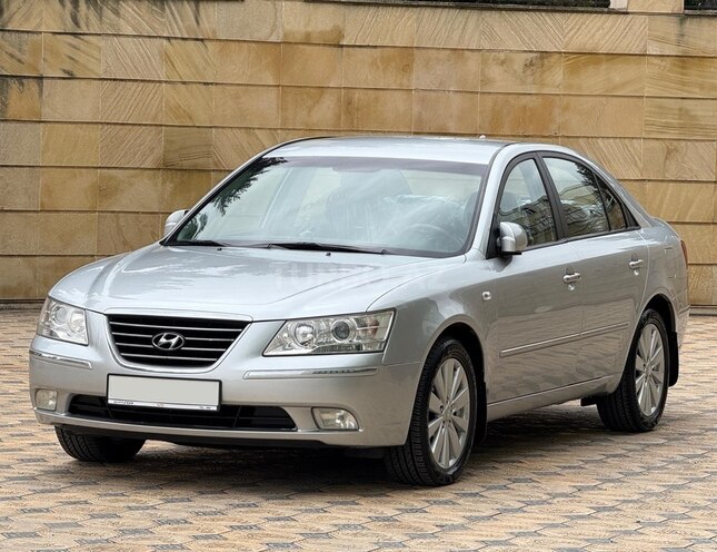 Hyundai Sonata-5