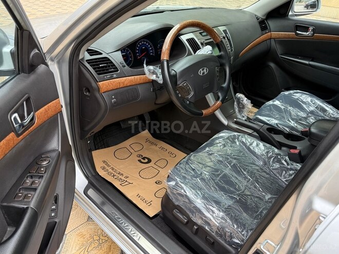 Hyundai Sonata-18