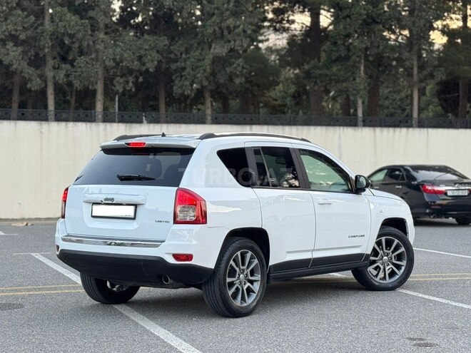 Jeep Compass 2014, 200,000 km - 2.4 l - Sumqayıt