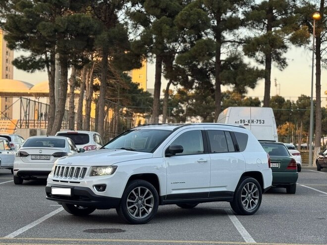 Jeep Compass 2014, 200,000 km - 2.4 l - Sumqayıt