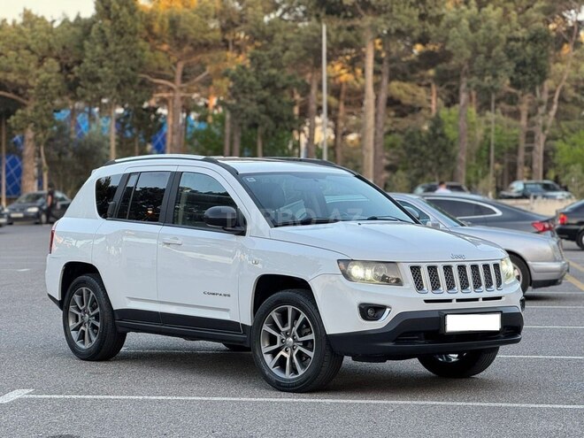 Jeep Compass 2014, 200,000 km - 2.4 l - Sumqayıt