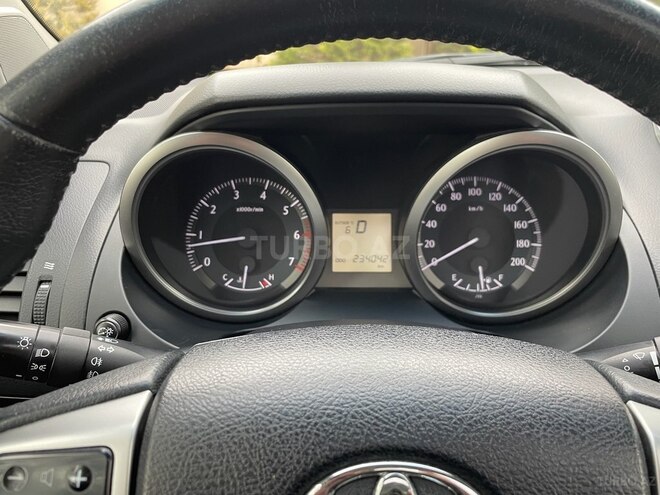 Toyota Land Cruiser Prado 2014, 234,000 km - 2.7 l - Bakı