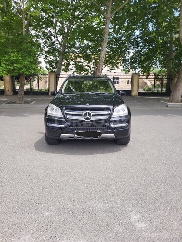 Mercedes GL 350 4MATIC 2009, 397,000 km - 3.0 l - Mingəçevir