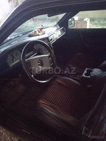 Mercedes 190 1991, 270,000 km - 2.0 л - Bakı