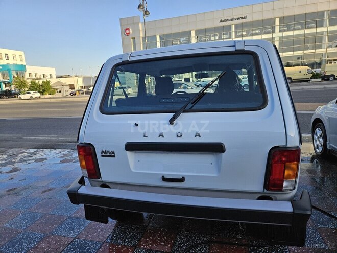 LADA (VAZ) Niva-6
