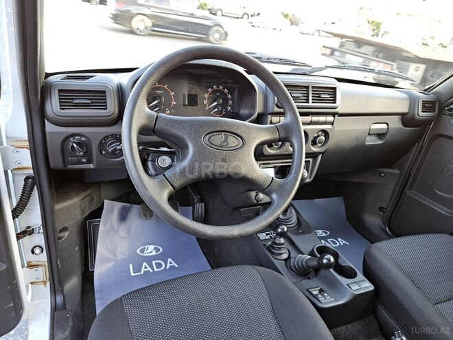 LADA (VAZ) Niva-9