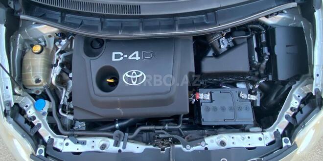 Toyota Auris 2009, 295,000 km - 1.4 л - Bakı