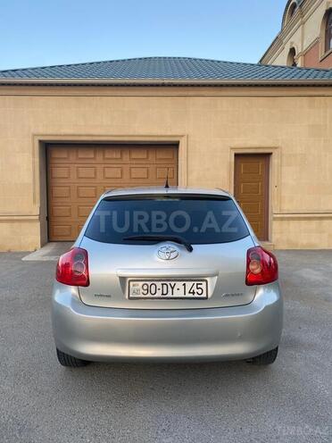 Toyota Auris 2009, 295,000 km - 1.4 л - Bakı