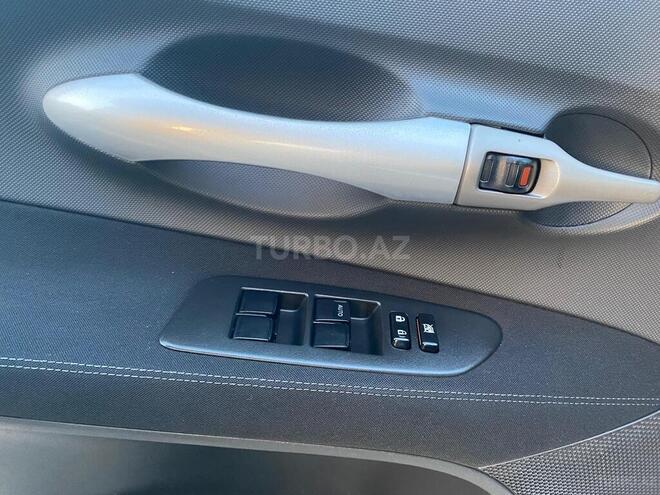 Toyota Auris 2009, 295,000 km - 1.4 л - Bakı