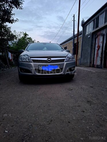 Opel Astra 2009, 229,128 km - 1.4 l - Gəncə
