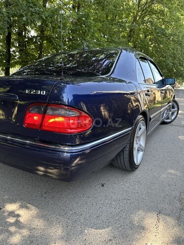 Mercedes E 230 1995, 300,000 km - 2.3 l - Masallı