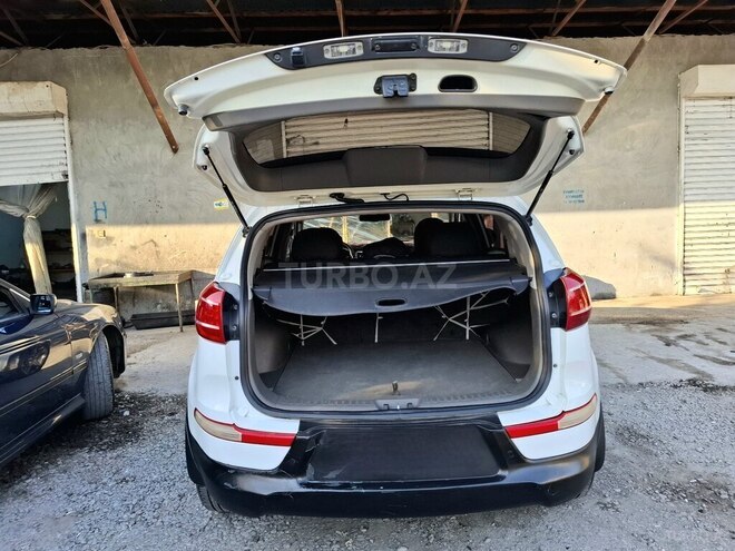 Kia Sportage 2012, 350,000 km - 2.0 l - Göyçay
