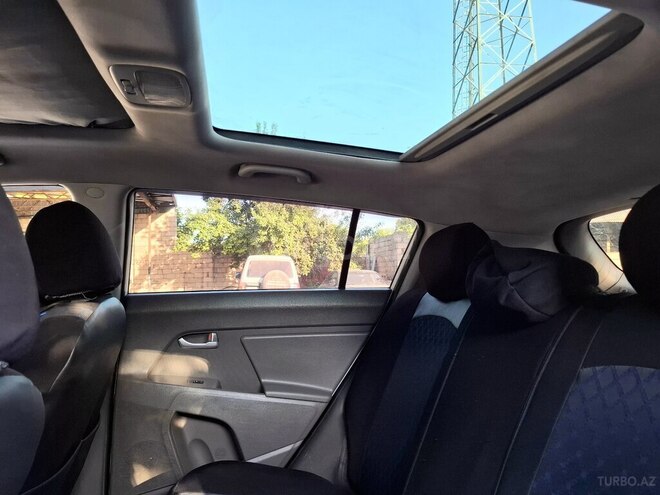 Kia Sportage 2012, 350,000 km - 2.0 l - Göyçay