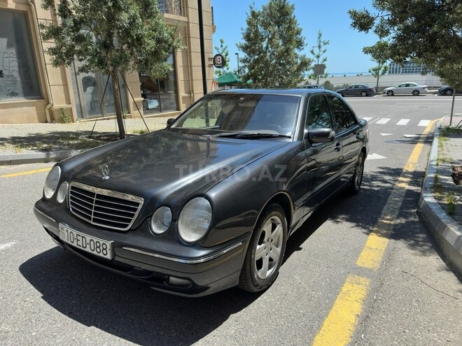 Mercedes E 270 2001, 336,466 km - 2.7 l - Bakı