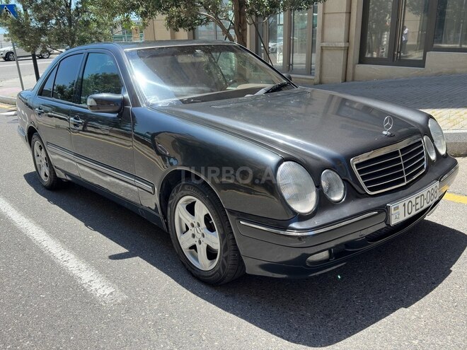 Mercedes E 270 2001, 336,466 km - 2.7 l - Bakı