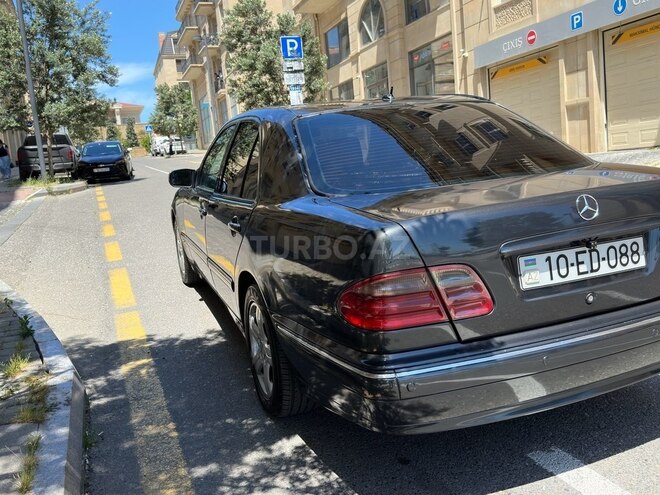 Mercedes E 270 2001, 336,466 km - 2.7 l - Bakı