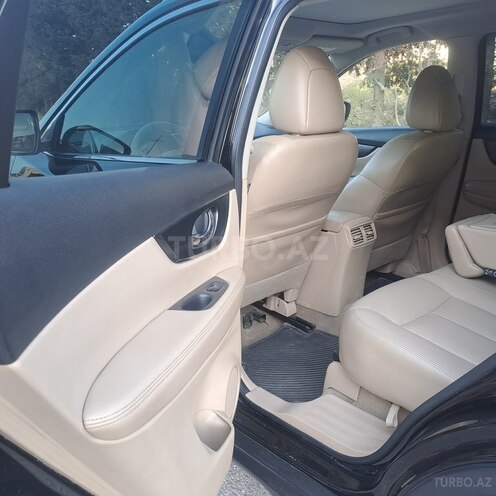 Nissan X-Trail 2014, 250,000 km - 2.5 l - Bakı
