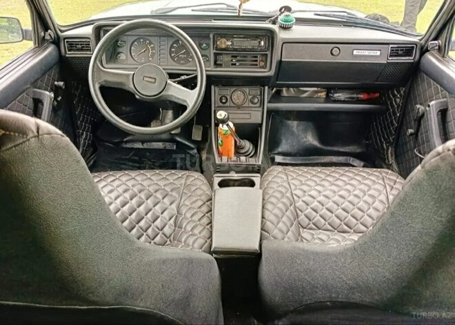 LADA (VAZ) 2107 2009, 83,000 km - 1.6 л - Yevlax
