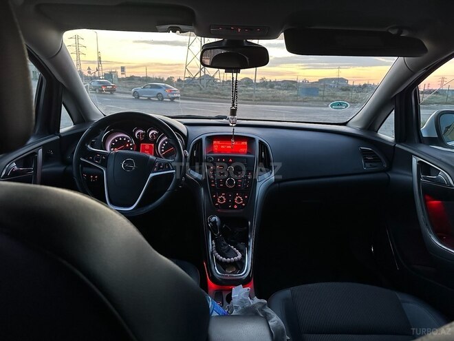 Opel Astra 2012, 277,372 km - 1.4 l - Bakı
