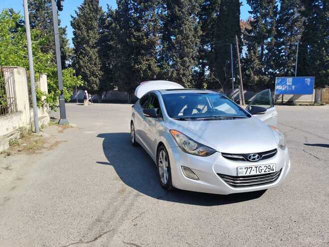 Hyundai Elantra 2011, 290,000 km - 1.8 l - Bakı