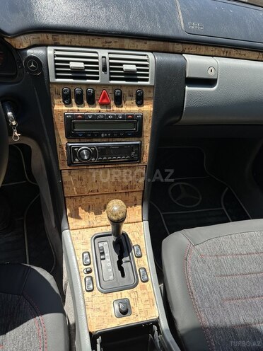 Mercedes E 230 1995, 300,000 km - 2.3 l - Masallı
