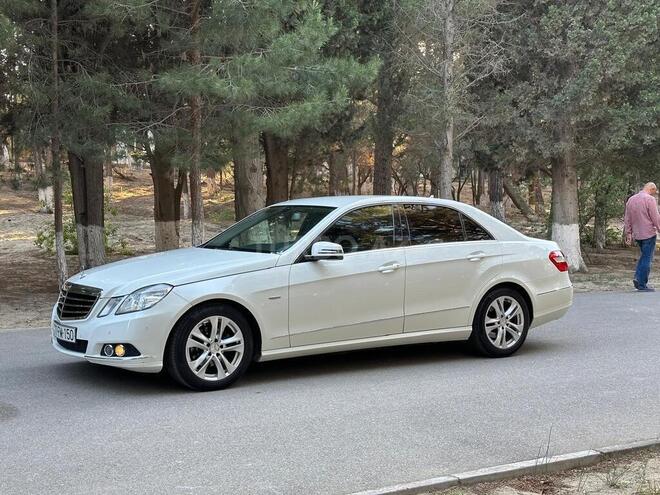 Mercedes E 220 d 2011, 241,000 km - 2.2 l - Sumqayıt