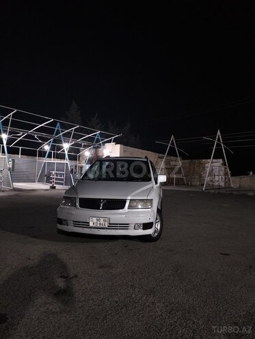 Mitsubishi  2001, 302,000 km - 2.4 l - Bakı