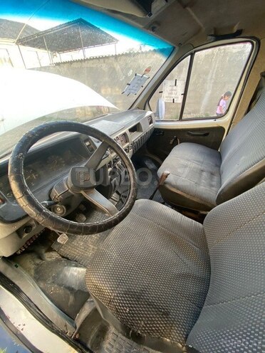 GAZ 33021 2002, 281,000 km - 2.4 l - Quba