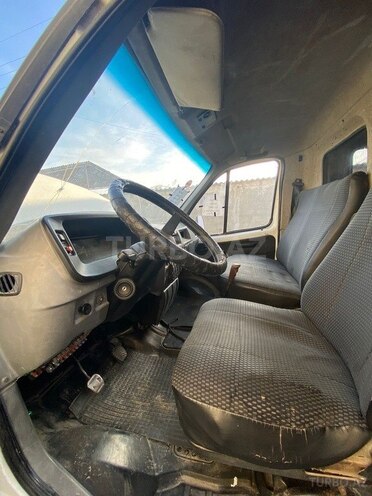 GAZ 33021 2002, 281,000 km - 2.4 l - Quba