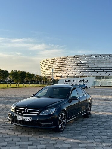 Mercedes C 250 2014, 221,000 km - 1.8 л - Bakı