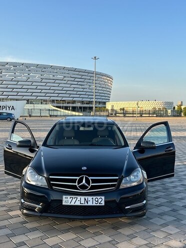 Mercedes C 250 2014, 221,000 km - 1.8 л - Bakı